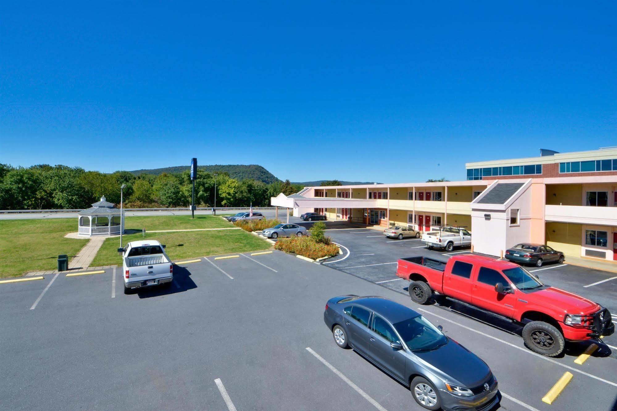 6 Pa Near Pa Expo Center Hotel Harrisburg